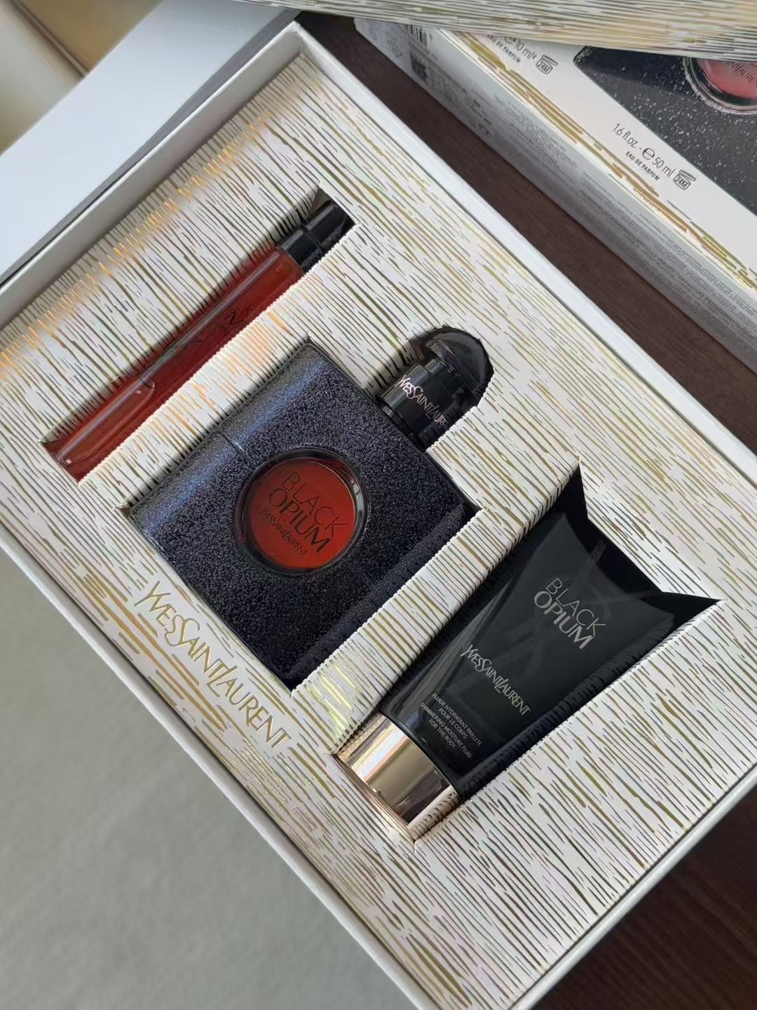 Foto asli Yves Saint Laurent Black Opium